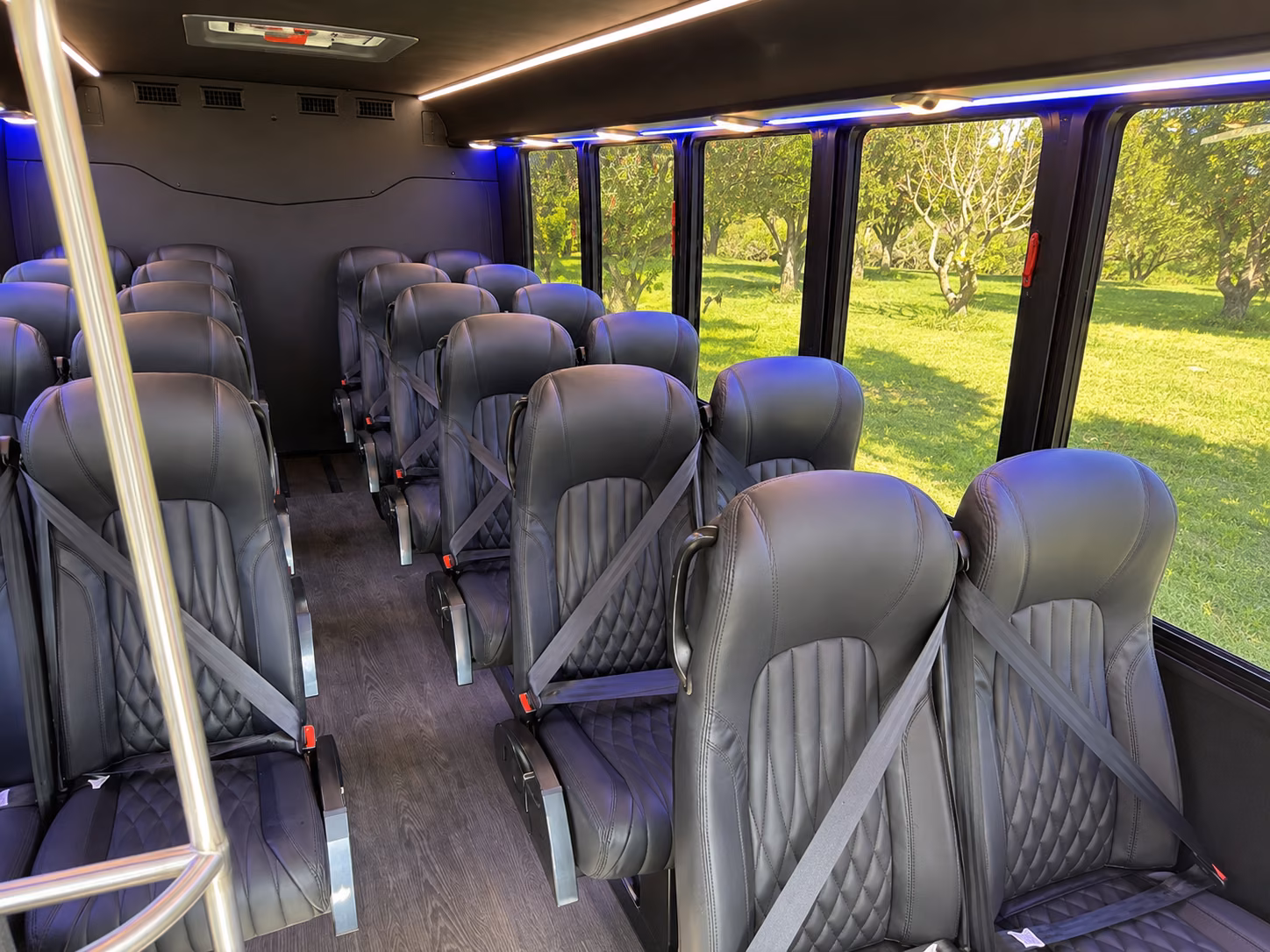 arrange transportation for your next airport transfer 3