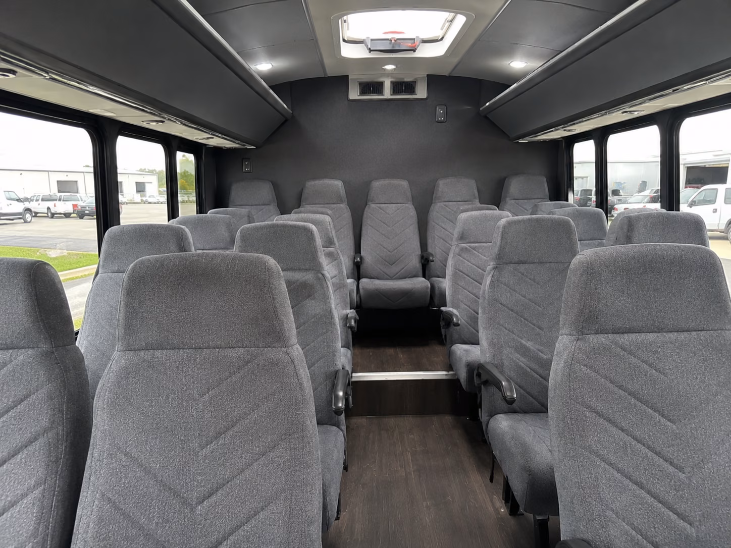 minibus rentals for small group winery tours around northern colorado