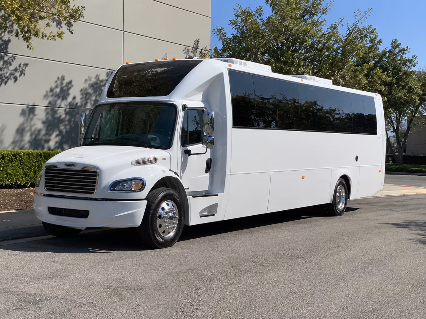 party buses for wine and brewery tours through fort collins and the poudre valley